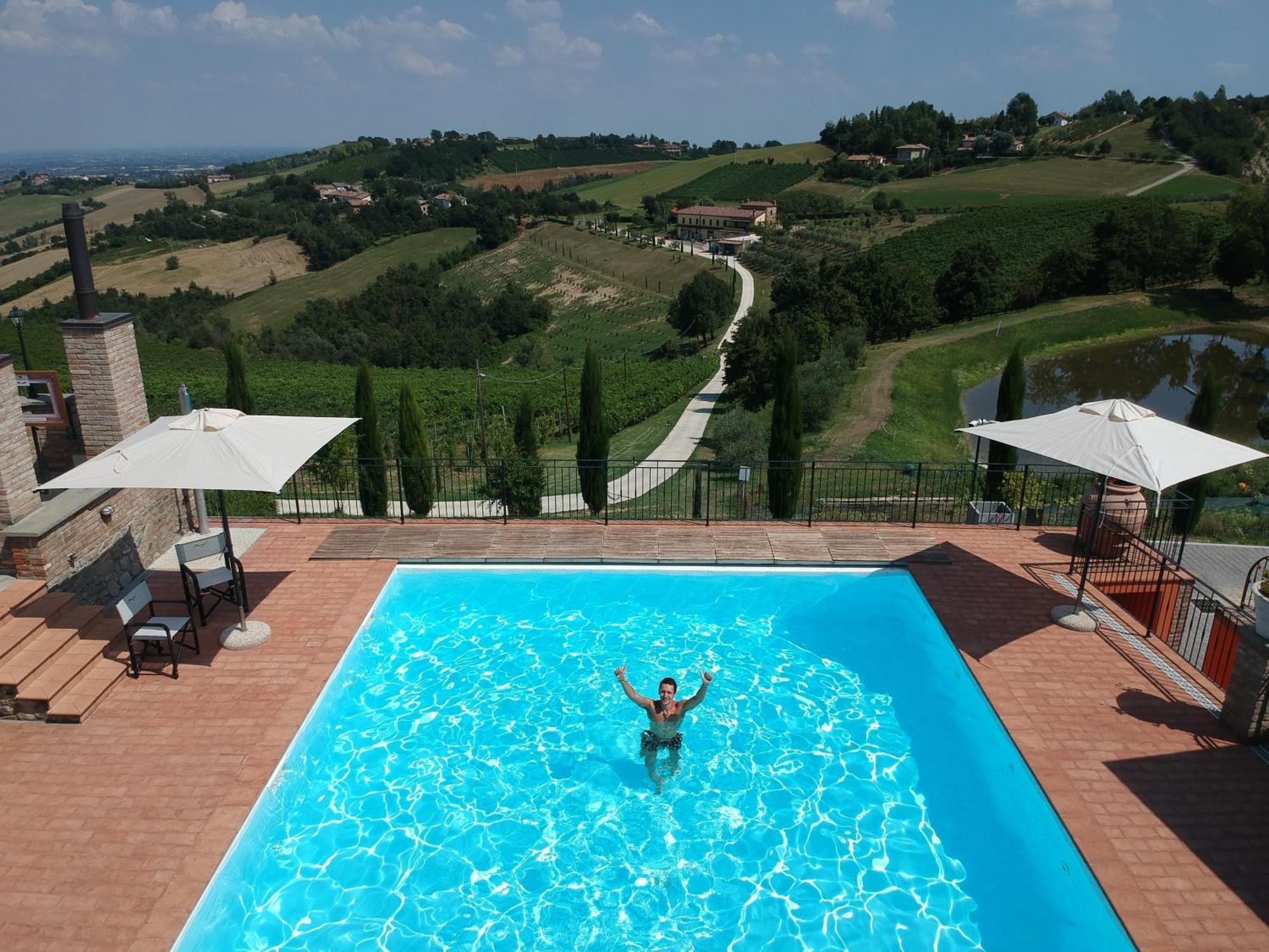 Agriturismo Acetaia Sereni Marano sul Panaro ภายนอก รูปภาพ