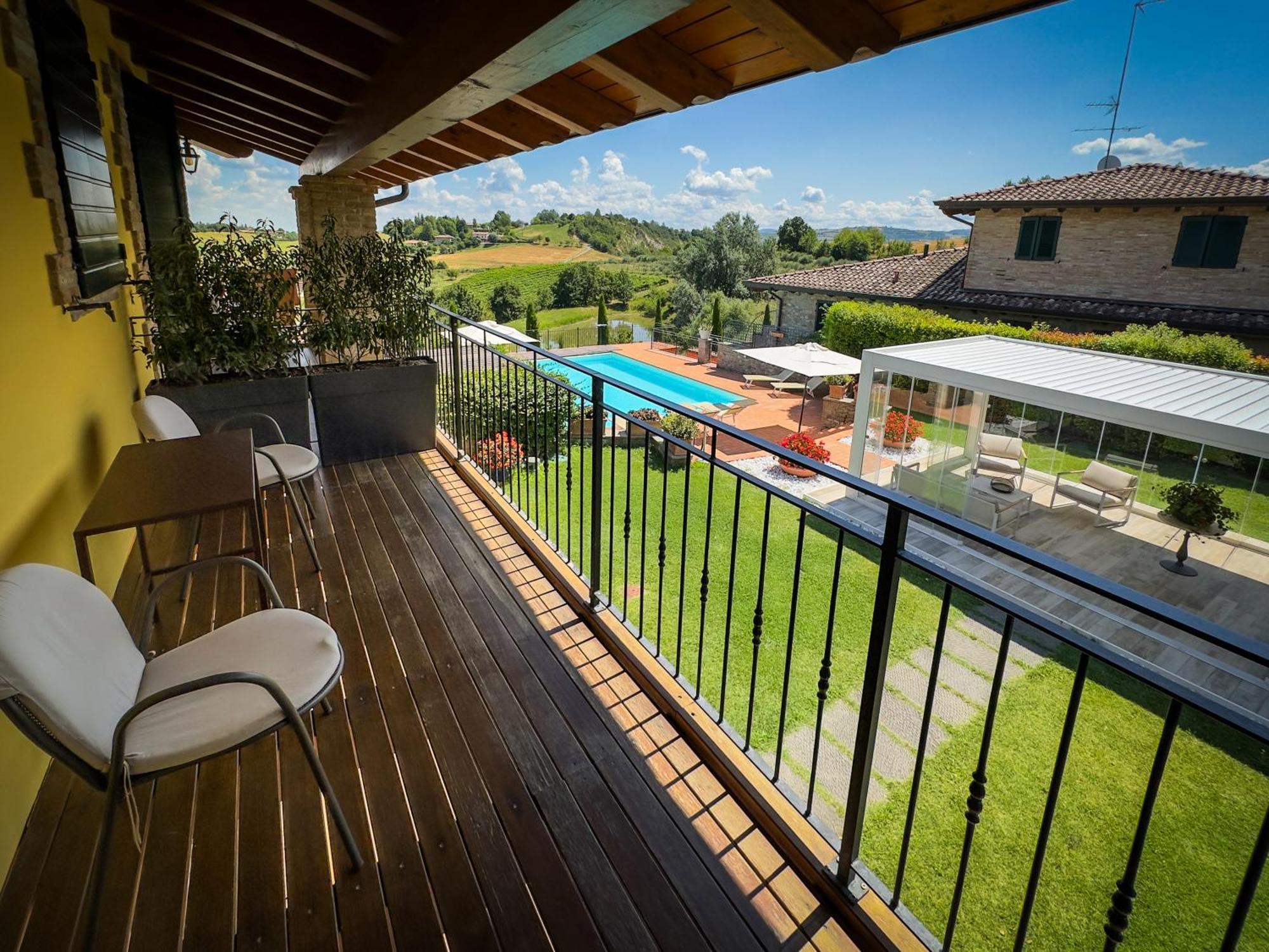 Agriturismo Acetaia Sereni Marano sul Panaro ภายนอก รูปภาพ