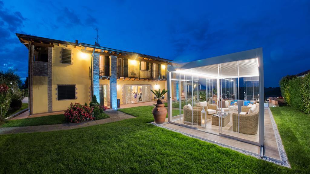 Agriturismo Acetaia Sereni Marano sul Panaro ภายนอก รูปภาพ